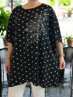 Must-have polka dot μπλούζα με floral detail