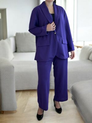 Άνετο κοστούμι από ελαστικό κρεπ ύφασμα