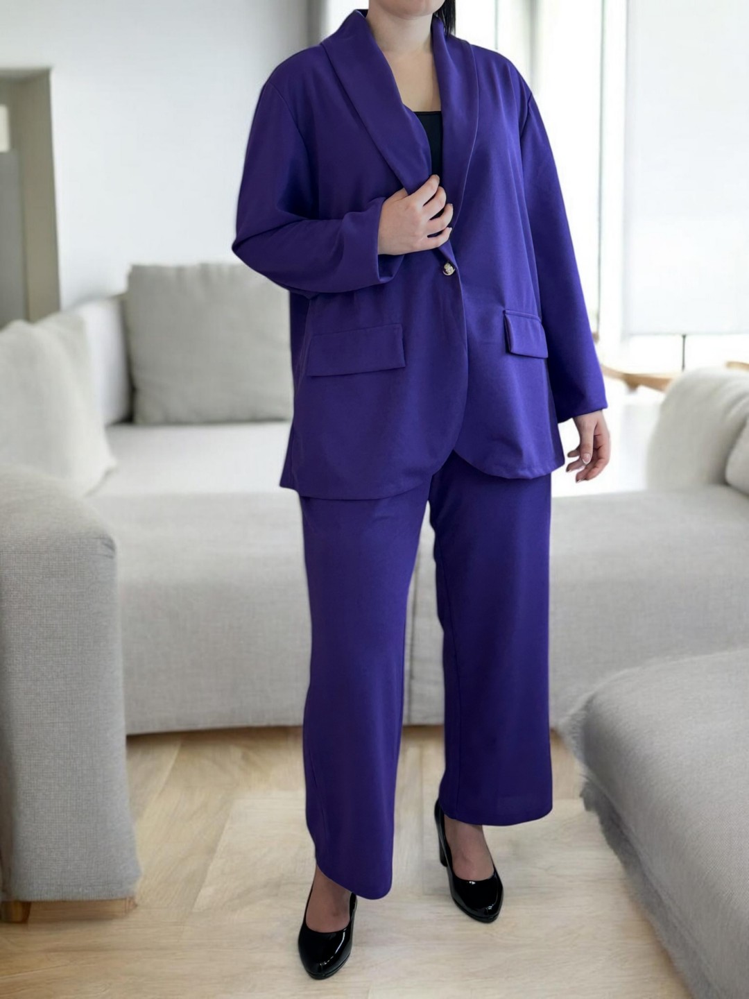 Άνετο κοστούμι από ελαστικό κρεπ ύφασμα