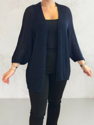 Η πλεκτή ζακέτα που φωτίζει το look