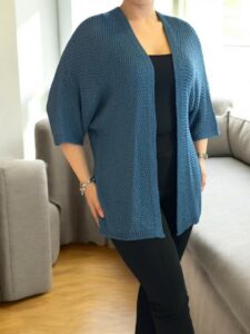 Η πλεκτή ζακέτα που φωτίζει το look