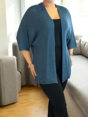 Η πλεκτή ζακέτα που φωτίζει το look