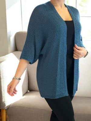 Η πλεκτή ζακέτα που φωτίζει το look