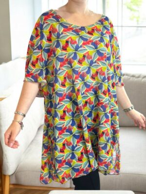 Άνετο μπλουζοφόρεμα με V και σκισίματα