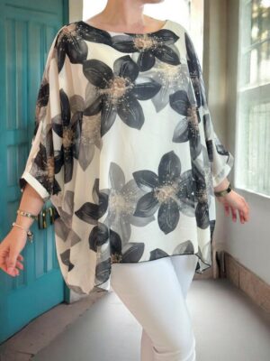 Αέρινη μπλούζα μουσελίνα με λουλουδάτο σχέδιο