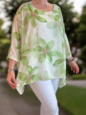 Αέρινη μπλούζα μουσελίνα με λουλουδάτο σχέδιο