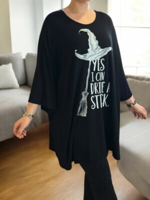 Μαύρο μπλουζοφόρεμα με εντυπωσιακή στάμπα μάγισσα