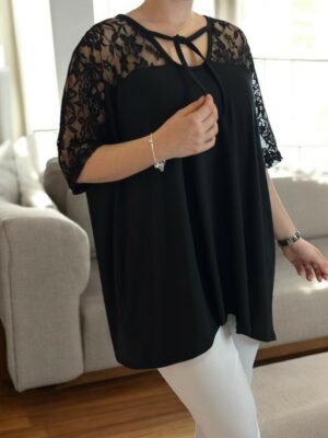 Luxury stretch μπλούζα με ρομαντική δαντέλα