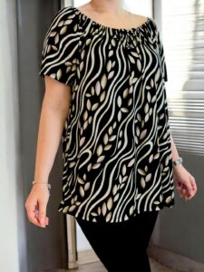 Μπλούζα με λάστιχο στους ώμους και άνετη εφαρμογή