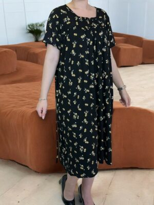 Φόρεμα με δέσιμο που αγκαλιάζει το σώμα