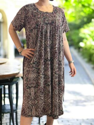 Φόρεμα με δέσιμο που αγκαλιάζει το σώμα