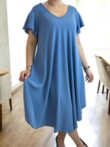 Φόρεμα με V λαιμόκοψη για καθημερινό στυλ