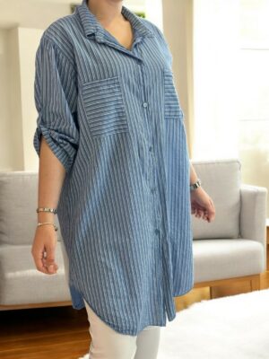 Κομψό ριγέ πουκάμισο με διακριτική τσέπη