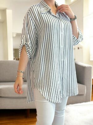 Ριγέ πουκάμισο με μοντέρνο ασύμμετρο σχέδιο