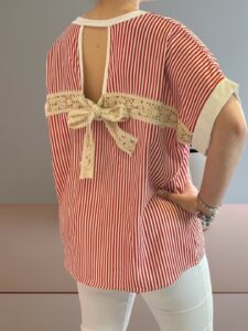 Εlegant ριγέ μπλούζα με φίνα κορδέλα στην πλάτη