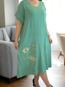 Chic φόρεμα με gold flower detail