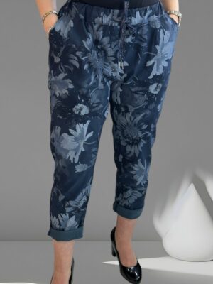 Το floral παντελόνι που συνδυάζει άνεση & στυλ