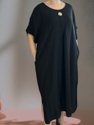 Chic black φόρεμα με button detail