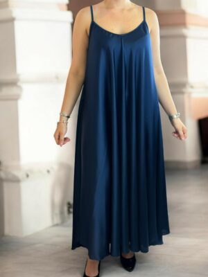 Elegant σατέν φόρεμα με φίνα τιράντα
