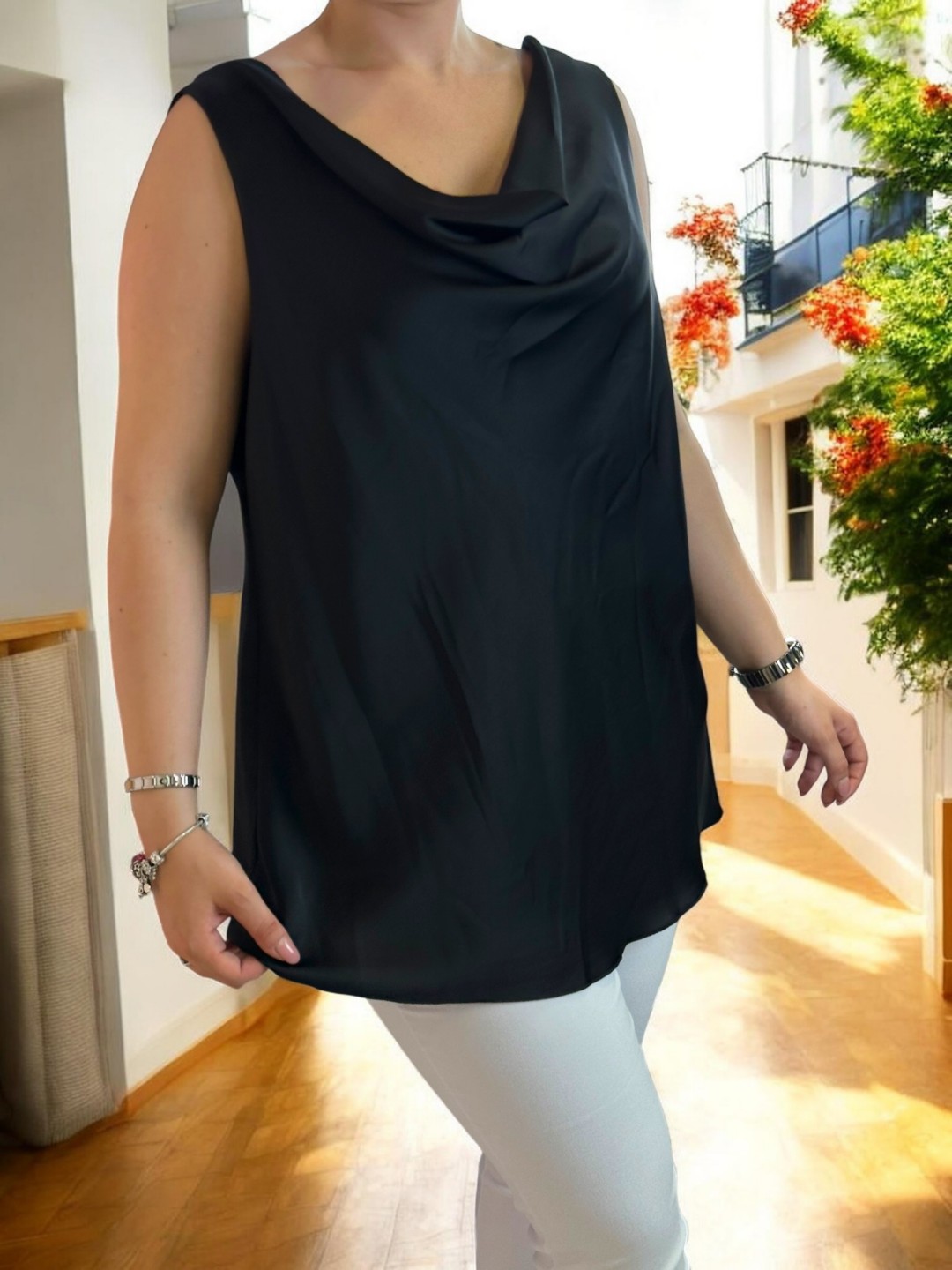 Μπλούζα σατέν με elegant ντραπέ εφαρμογή
