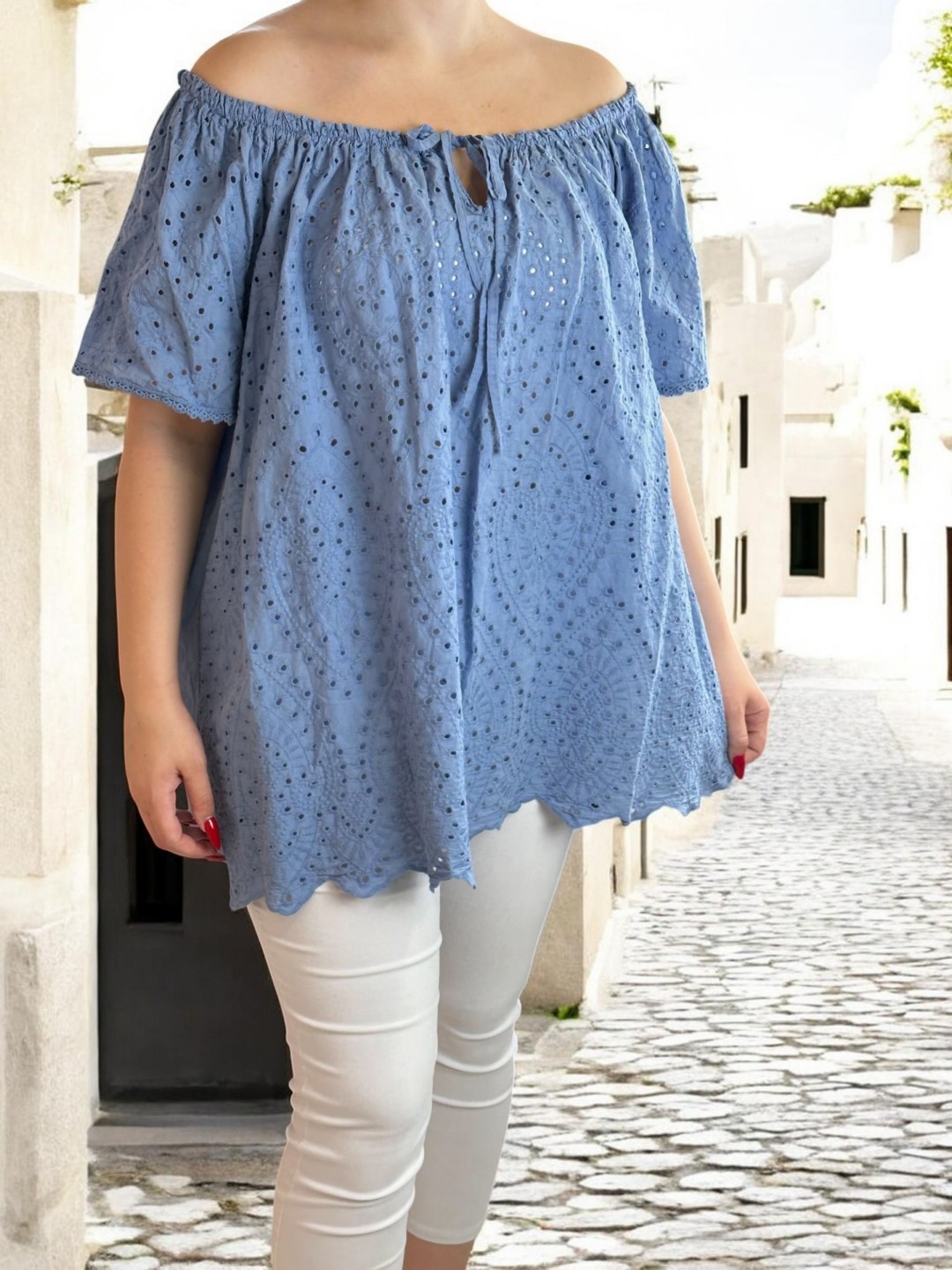 Κομψή Plus Size μπλούζα με κιπούρ σχέδιο