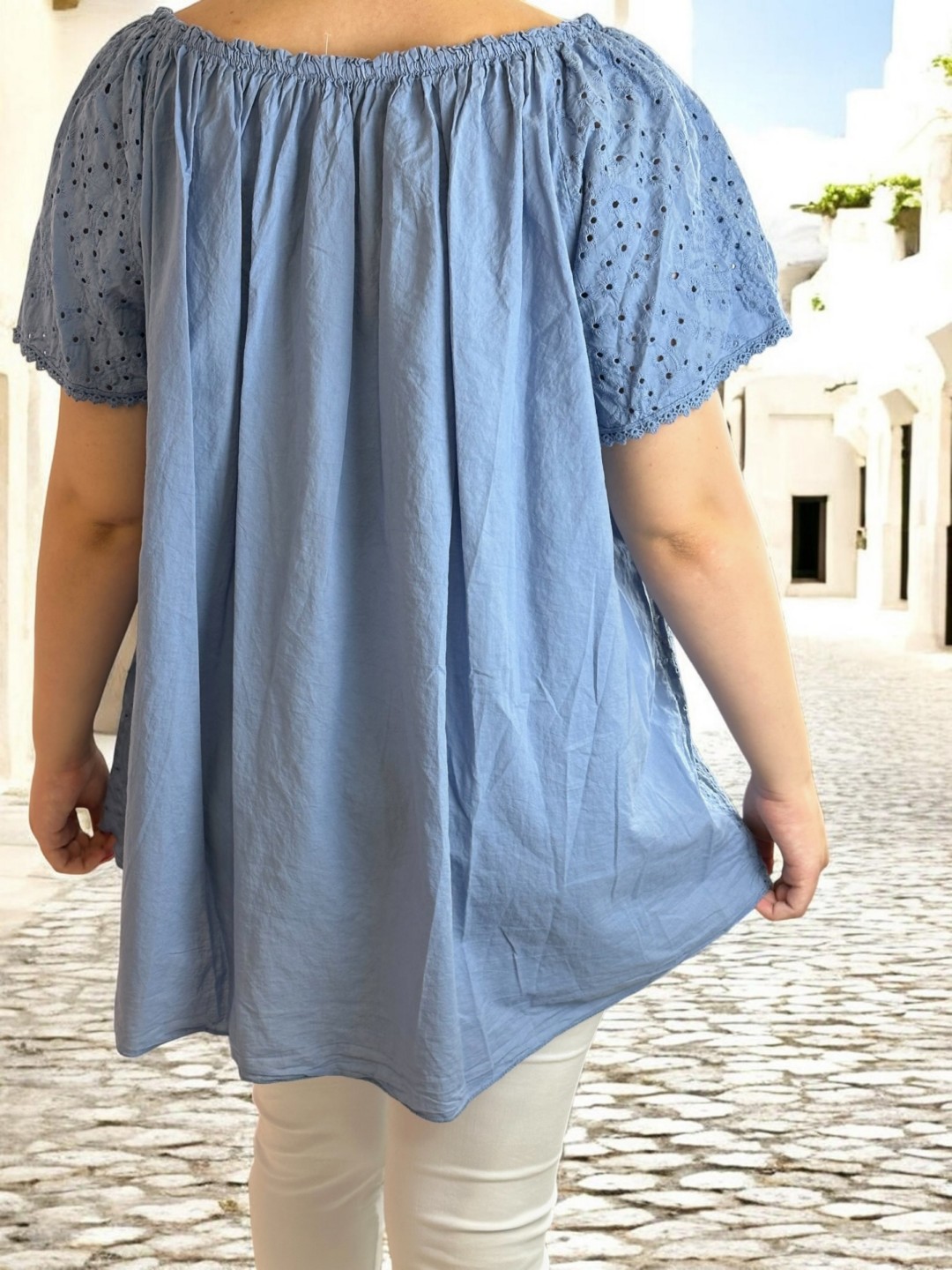 Κομψή Plus Size μπλούζα με κιπούρ σχέδιο