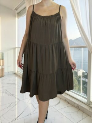 Φόρεμα με Ραντάκι και Βολάν