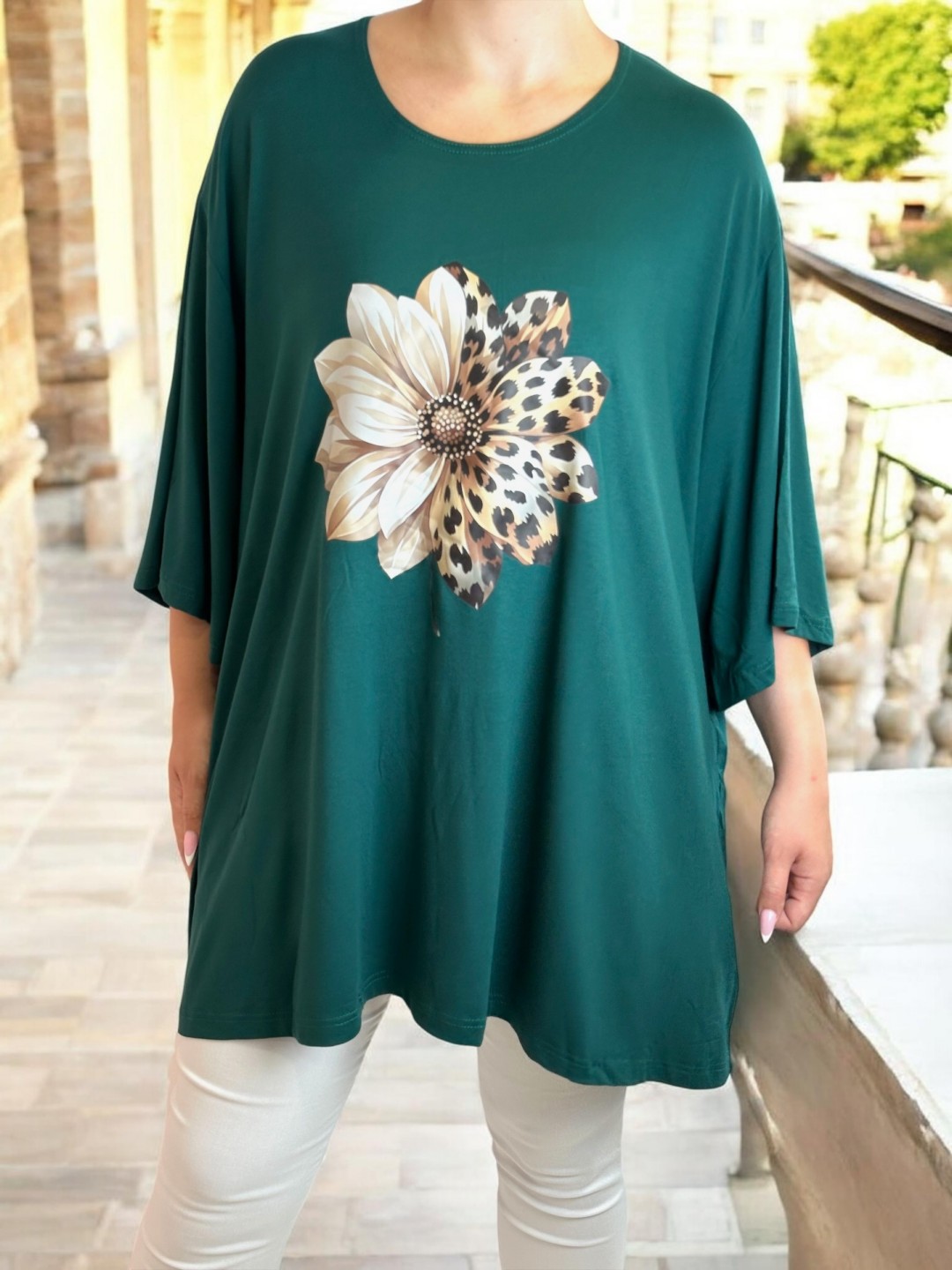 Μπλουζοφόρεμα με wild floral vibe