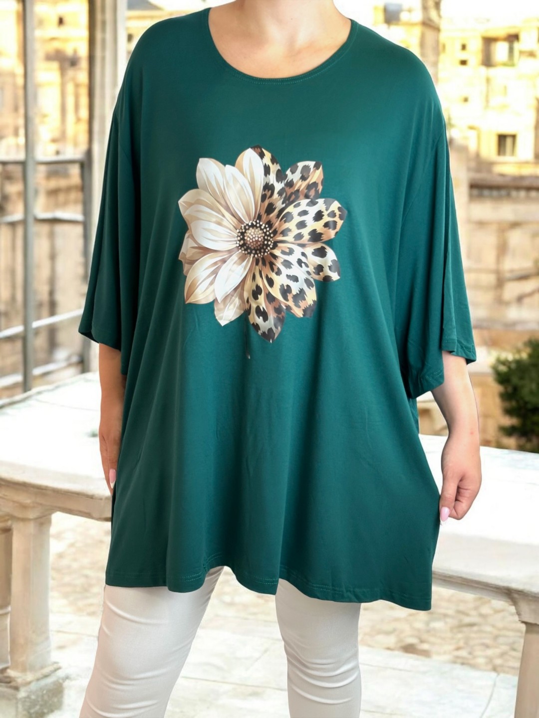 Μπλουζοφόρεμα με wild floral vibe