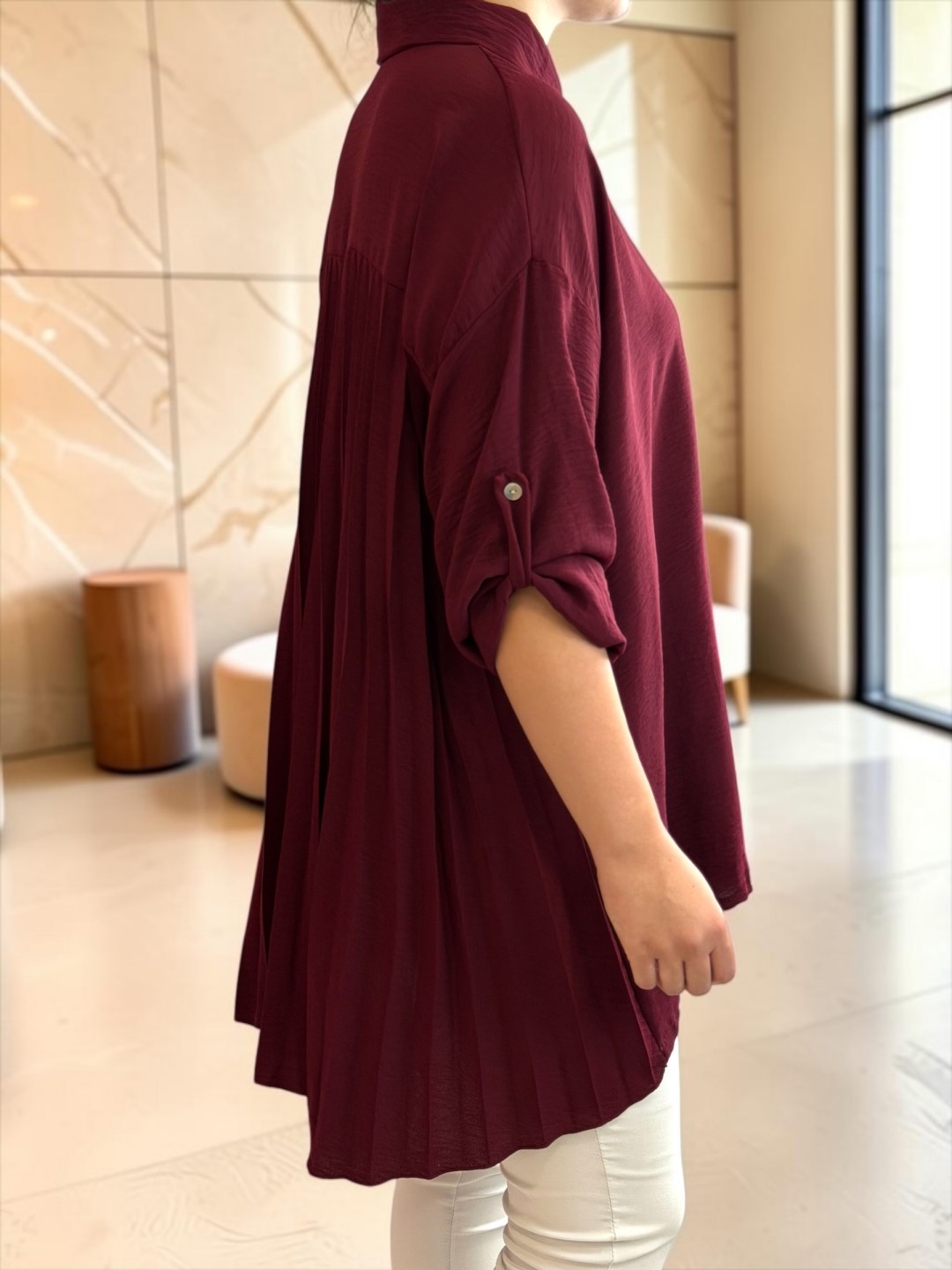 Fashion πουκάμισο με δυναμική πλισέ πλάτη