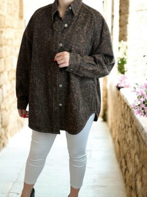 Άνετη ζακέτα με λεοπάρ σχέδιο για μοντέρνα looks