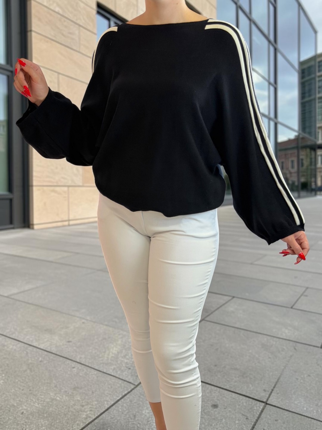 Μπλούζα Casual Chic με Ρίγες στα Μανίκια