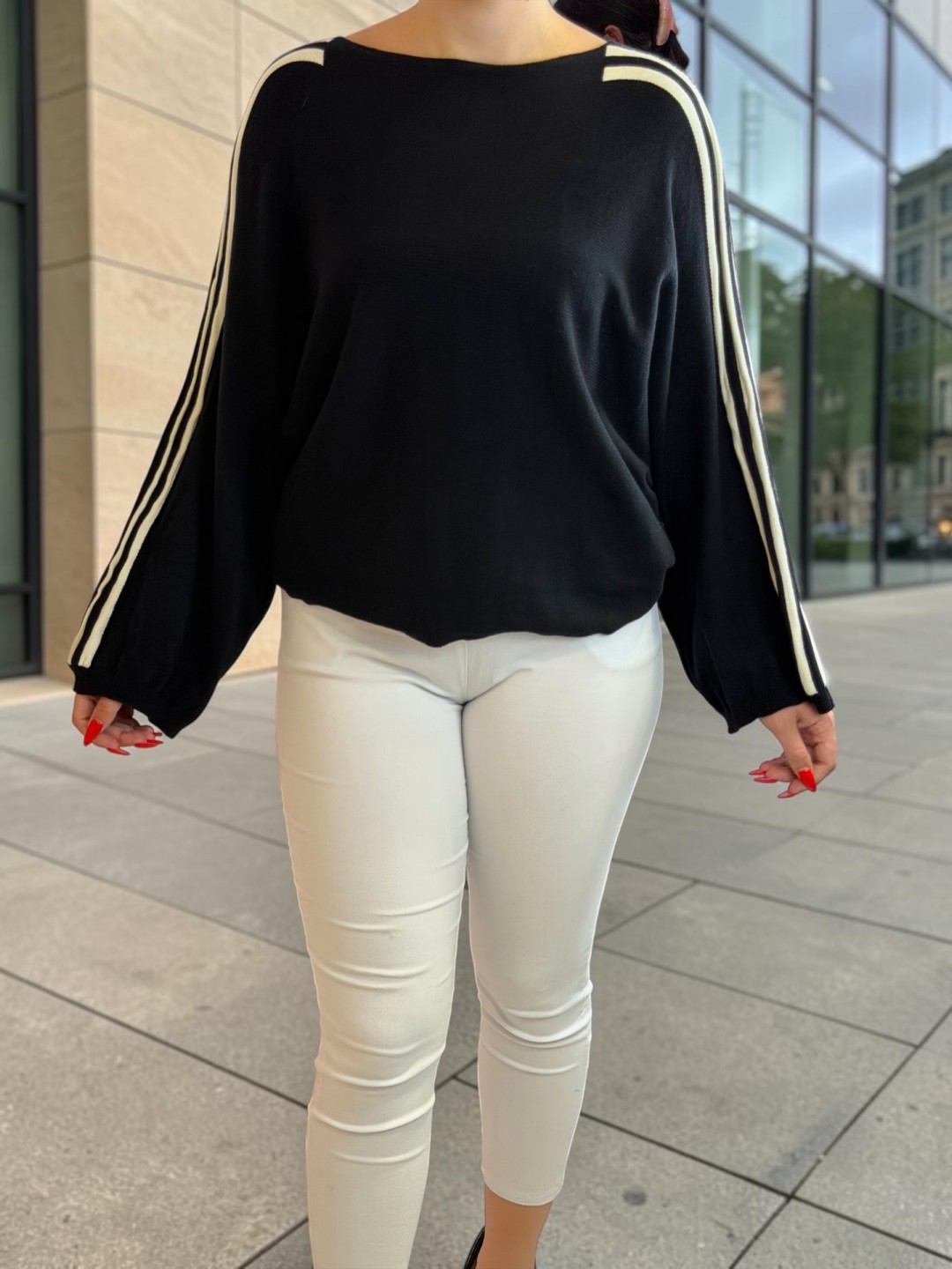Μπλούζα Casual Chic με Ρίγες στα Μανίκια